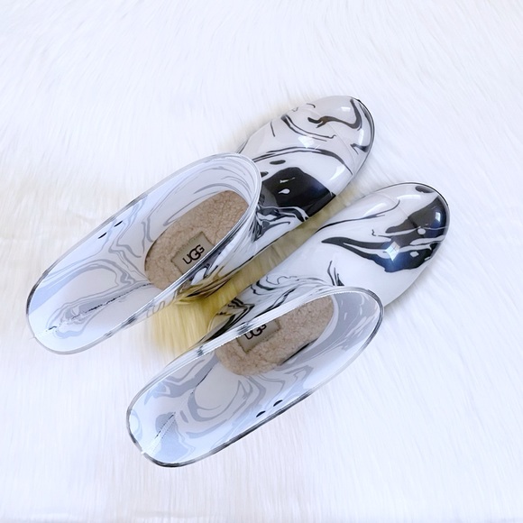 UGG Women’s Sienna Marbled Black And White Rain Boots - Picture 4 of 7